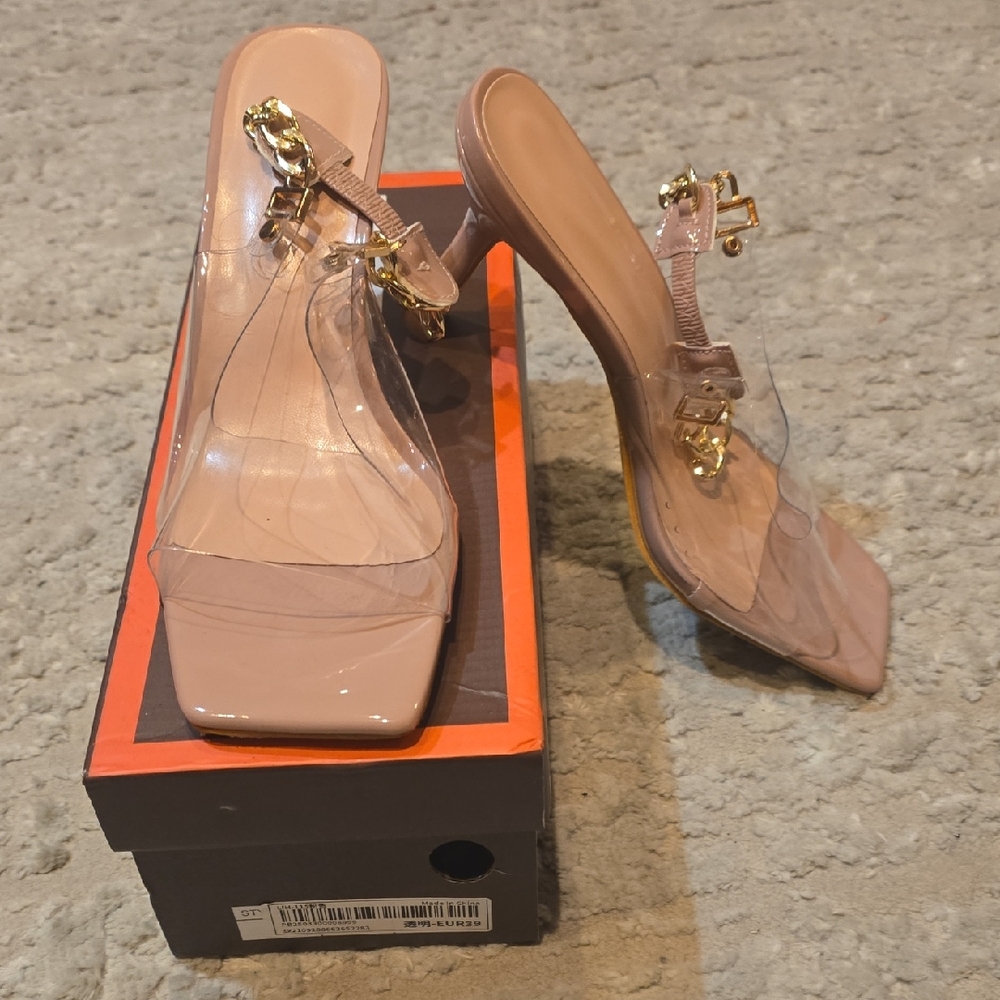 Elegant Tan Women's Heels with Gold Accents